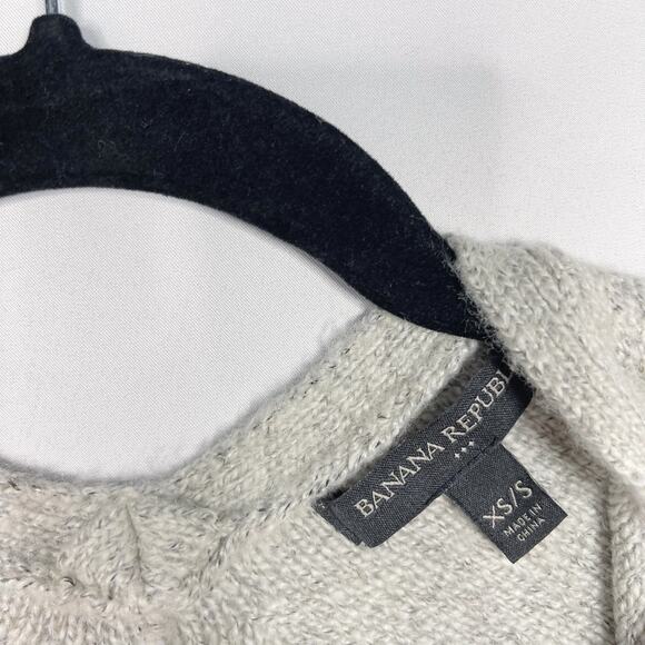 Banana Republic Womens XS/S Gray Fringe Knit Poncho Sweater Cozy Shrug Cape - Picture 8 of 10